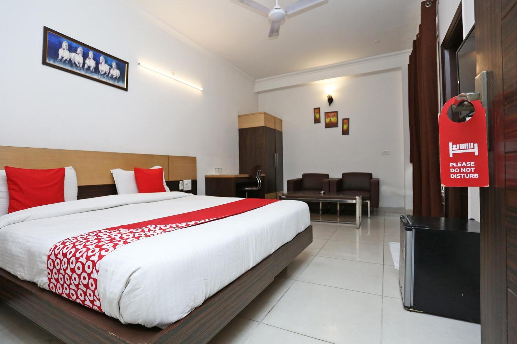 Cyber Inn Gurgaon Exterior foto